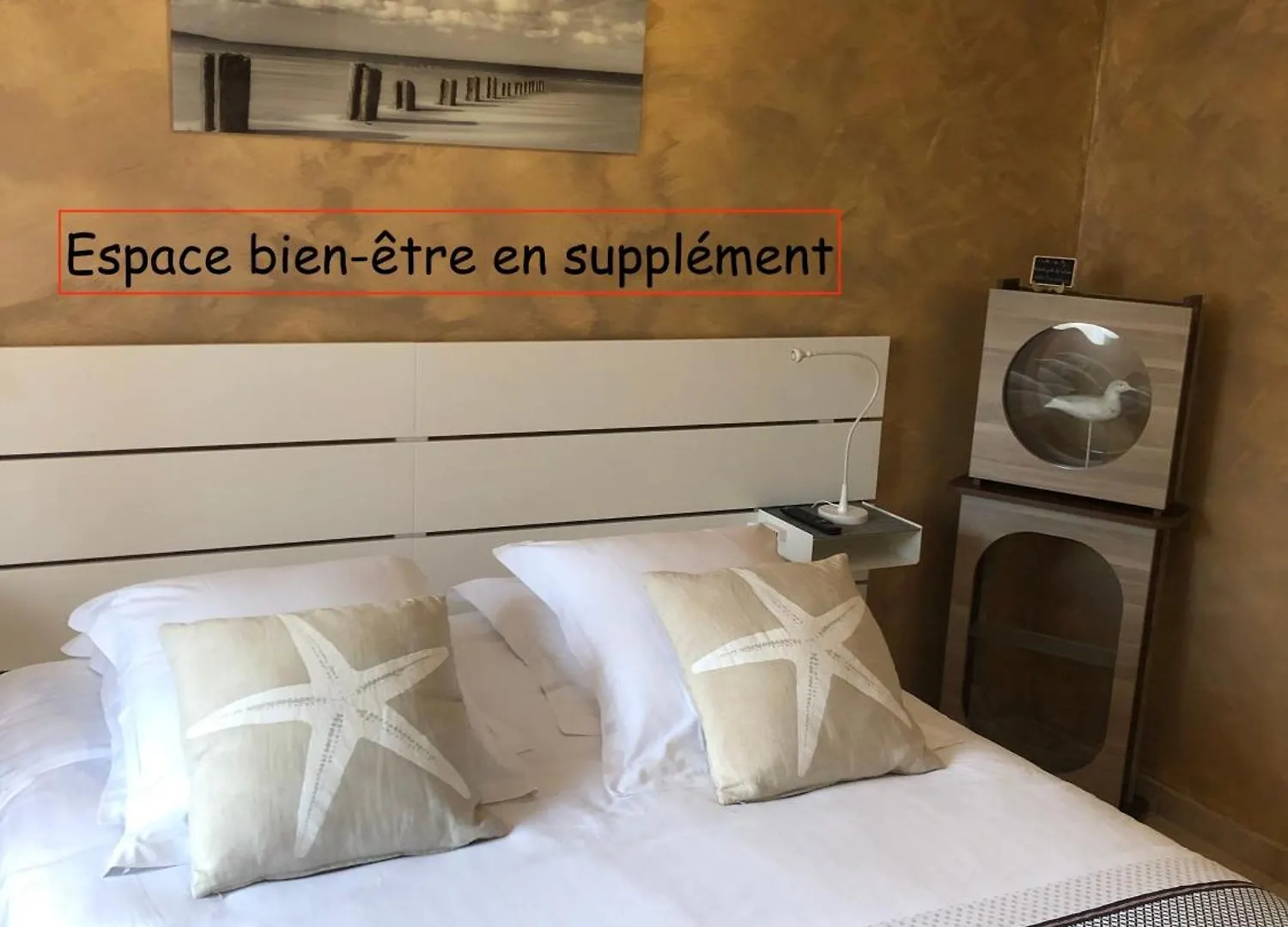 Le Haut Pont De La Baie Mont-Dol Bed & Breakfast