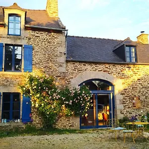 Bed & Breakfast Ker Anahid - L'atelier, Pleslin-Trigavou